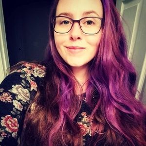 Meet your Posher, Debbie